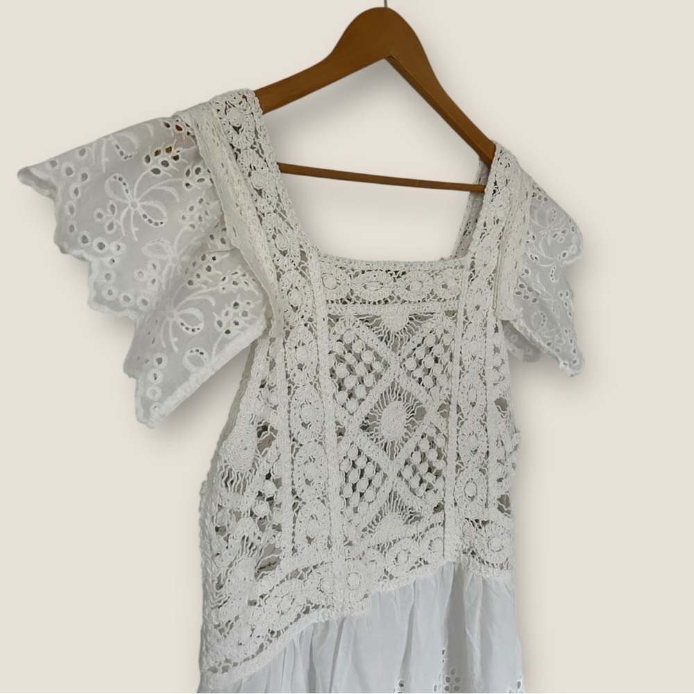Klasiks Embroidered Eyelet Top - Picture 5 of 10